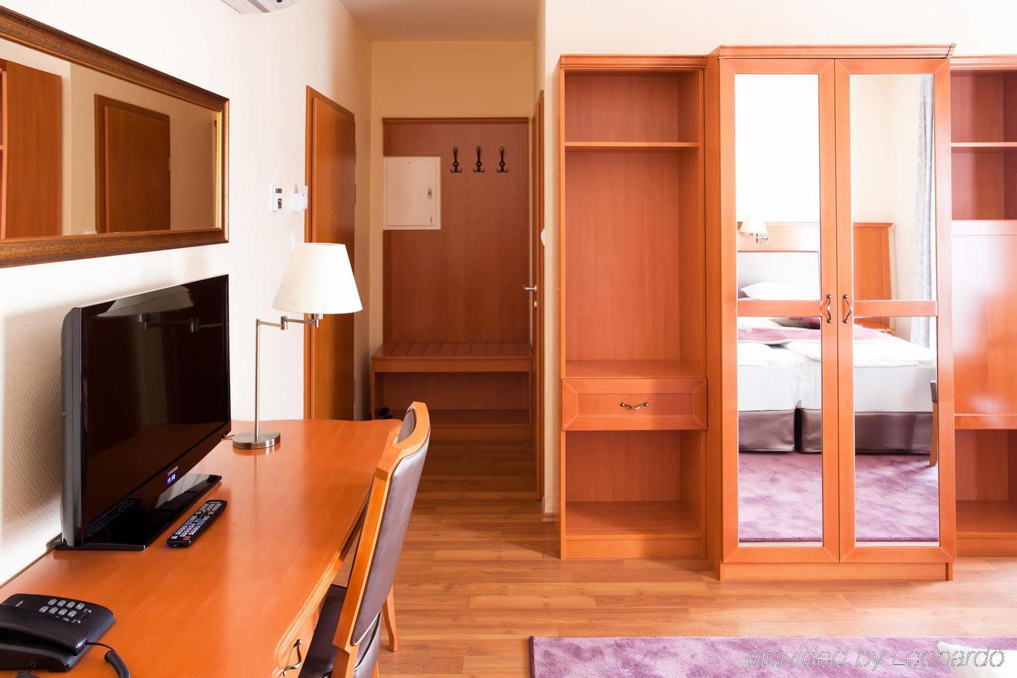 Pannonia Hotel Šoproň Exteriér fotografie