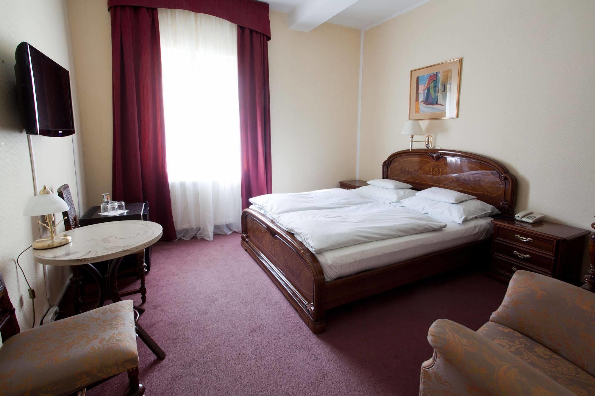 Pannonia Hotel Šoproň Exteriér fotografie